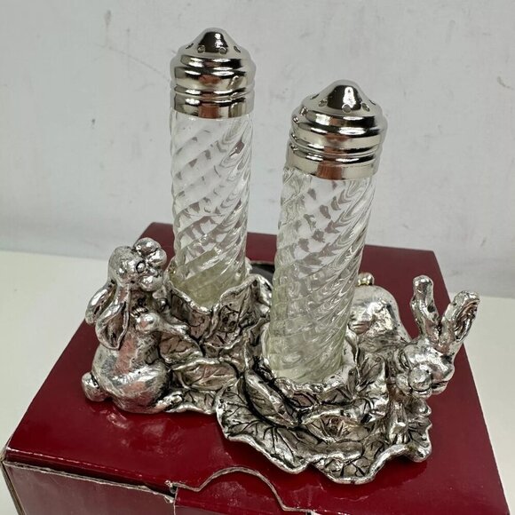 Arthur Court Bunny Salt & Pepper Shakers in box - Picture 1 of 6